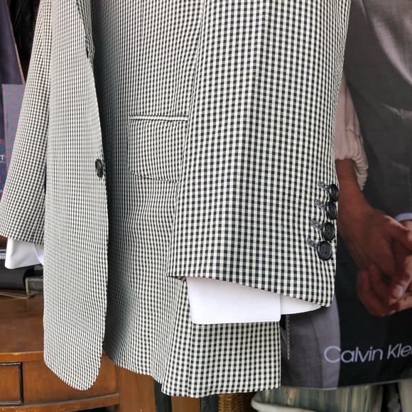 Houndstooth Blazer single breasted two button. - Picture 5 of 5